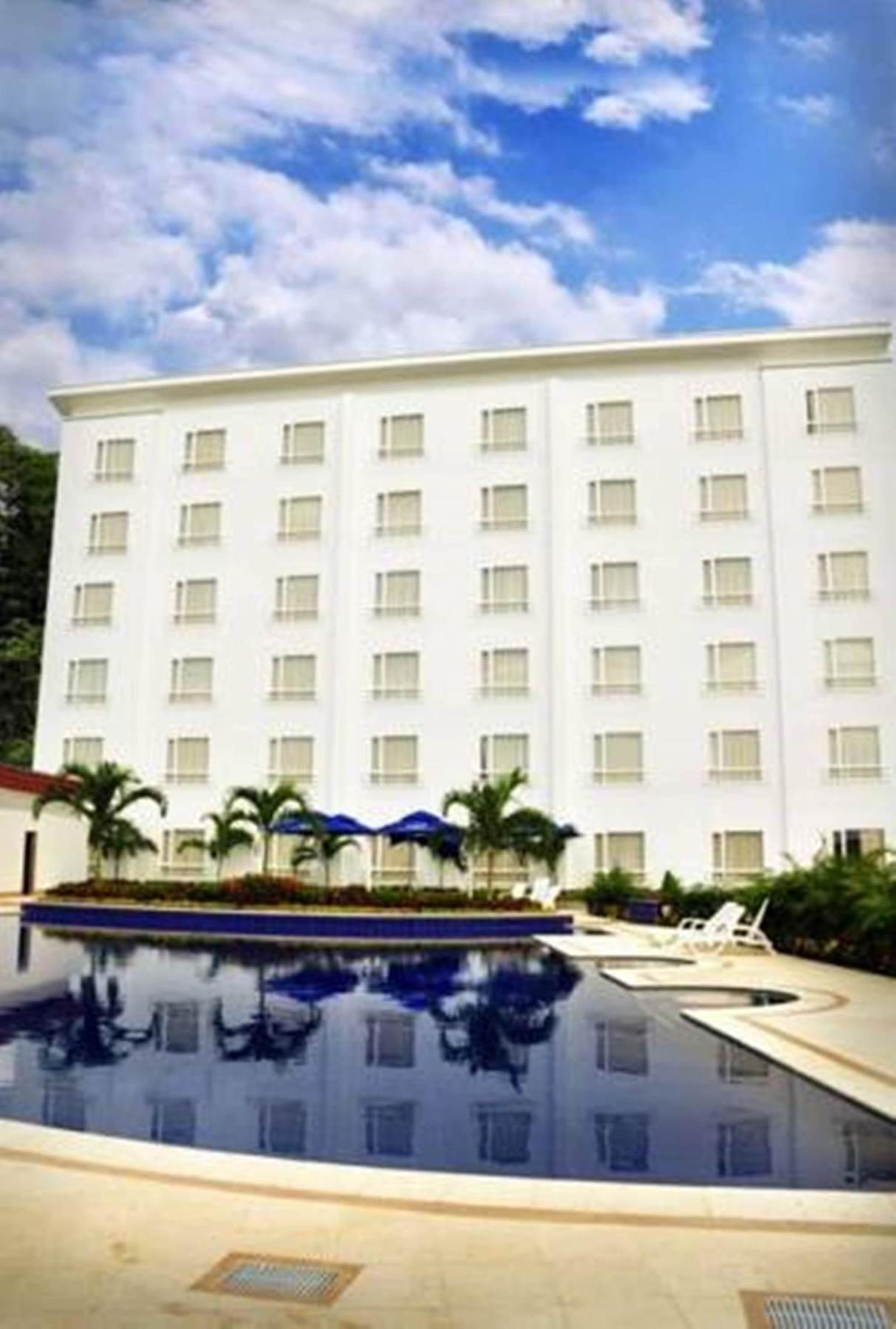 Sanha Plus Hotel 圣玛尔塔 外观 照片